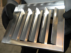 钣金加工企业如何通过引进自动化折弯成型设备降低生产成本，提高产品质量？-中山必一体育-中国一站式服务平台-必一体育-中国一站式服务平台